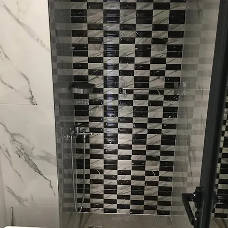 Lux Grand Aparthotel *