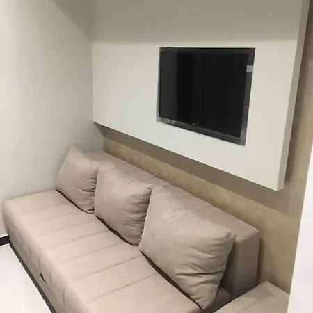 Lux Grand * Hanioti