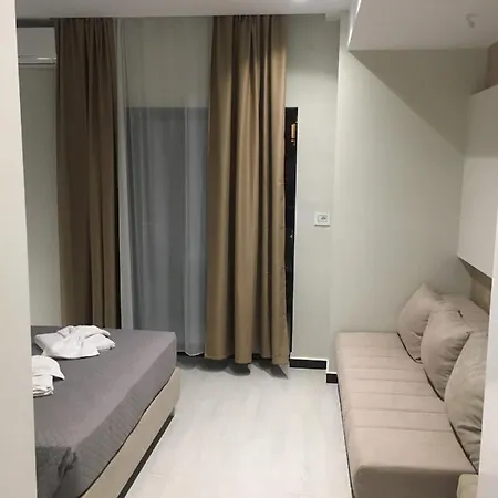 Lux Grand Aparthotel Hanioti