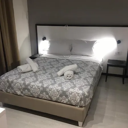 Lux Grand Aparthotel *