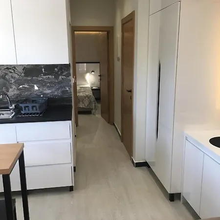 Lux Grand Hanioti